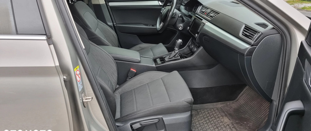 Skoda Superb cena 61900 przebieg: 298700, rok produkcji 2017 z Wojkowice małe 596